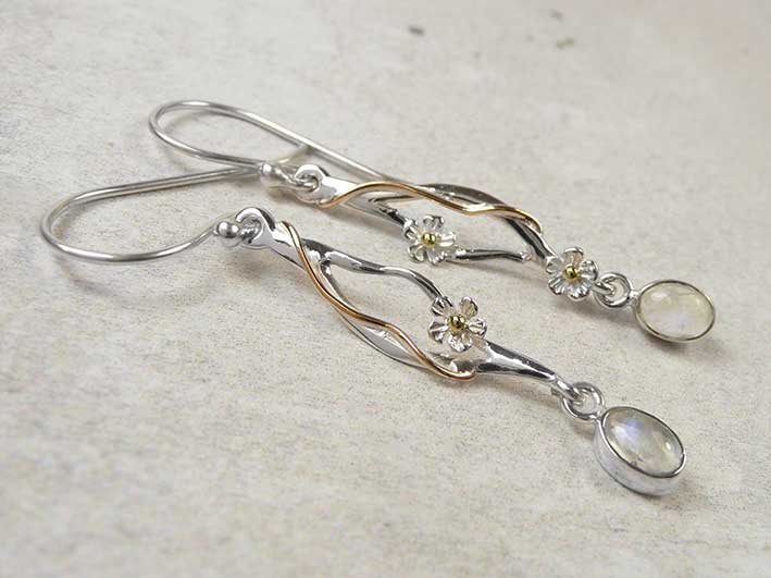 Silver Earrings - Flower and Rainbow Moonstone